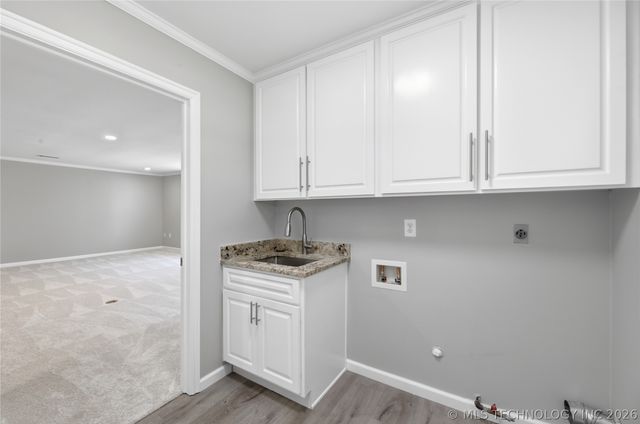 8208 Webb Drive, Tulsa, OK 74131