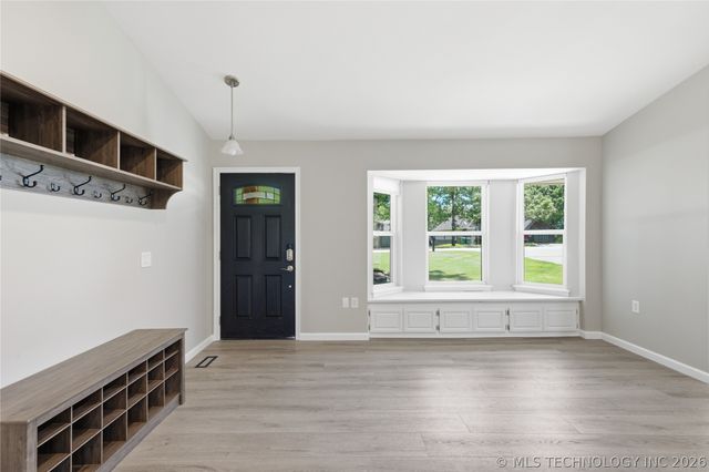 8208 Webb Drive, Tulsa, OK 74131
