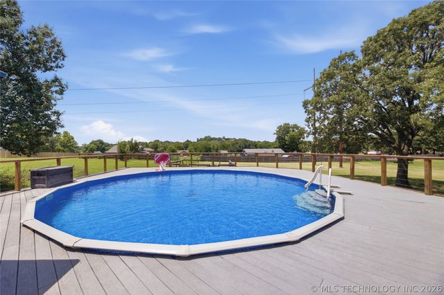 8208 Webb Drive, Tulsa, OK 74131