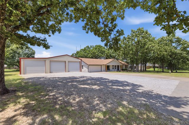 8208 Webb Drive, Tulsa, OK 74131
