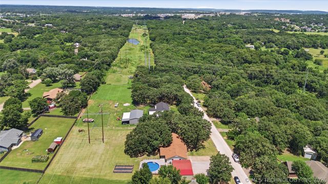 8208 Webb Drive, Tulsa, OK 74131