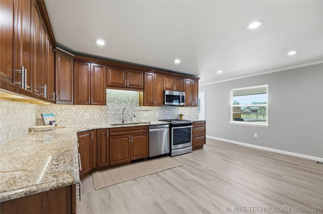8208 Webb Drive, Tulsa, OK 74131