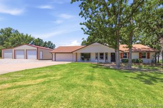 8208 Webb Drive, Tulsa, OK 74131