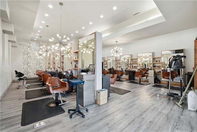 700 SE Walton Boulevard 6, Bentonville, AR 72712