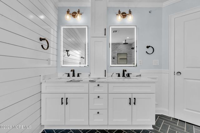 201 Gateway Court 1, Union Beach, NJ 07735