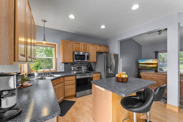 305 Garfield Avenue S, Montrose, MN 55363