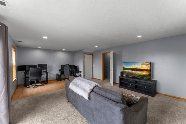 305 Garfield Avenue S, Montrose, MN 55363