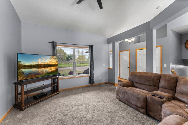 305 Garfield Avenue S, Montrose, MN 55363