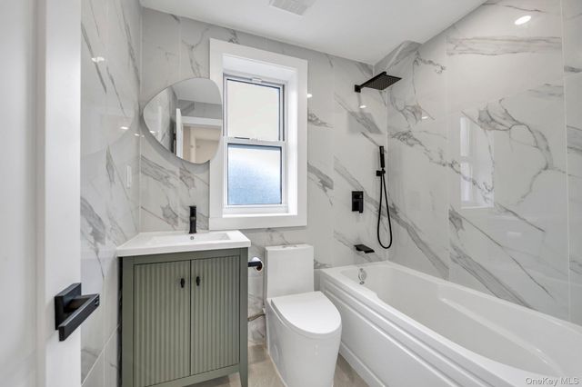 1517 Gillespie Avenue, Bronx, NY 10461