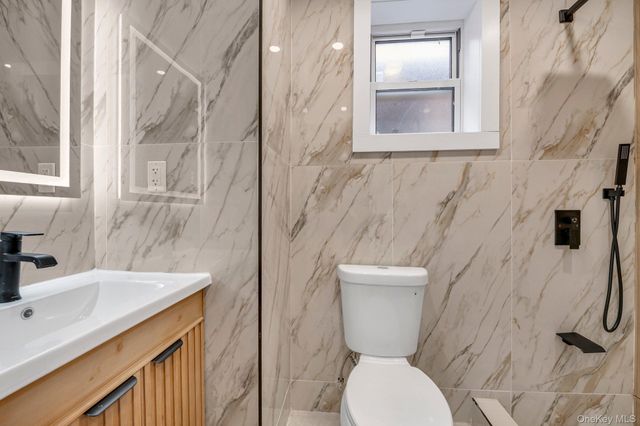 1517 Gillespie Avenue, Bronx, NY 10461