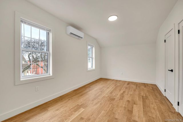 1517 Gillespie Avenue, Bronx, NY 10461