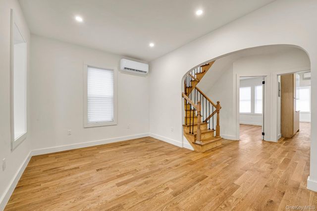 1517 Gillespie Avenue, Bronx, NY 10461