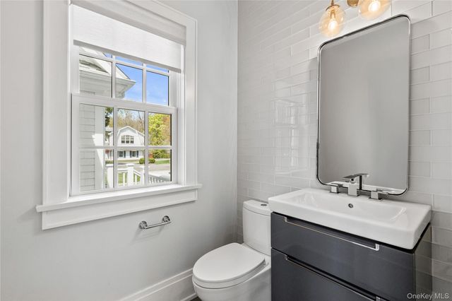 25 HUNT Place, Rye, NY 10580