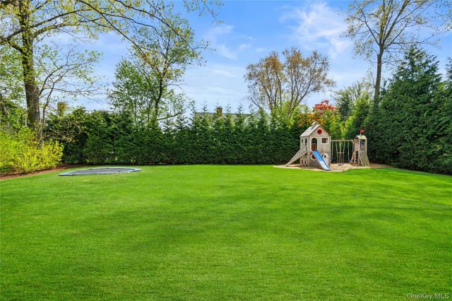 25 HUNT Place, Rye, NY 10580