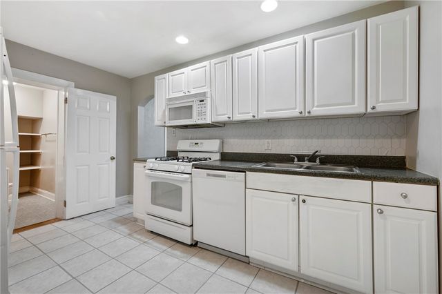 872 4th Avenue, Coraopolis, PA 15108