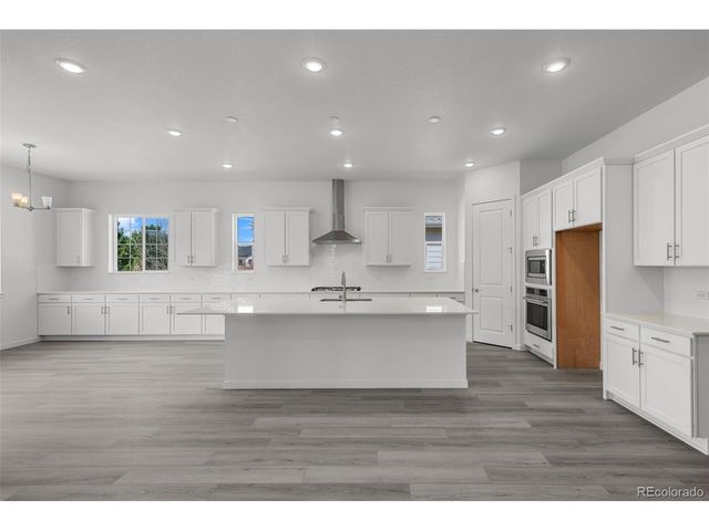 3807 Emerald Shore Cir, Loveland, CO 80538