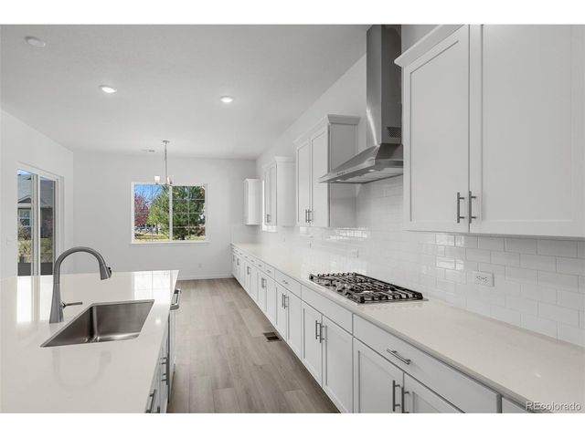 3807 Emerald Shore Cir, Loveland, CO 80538