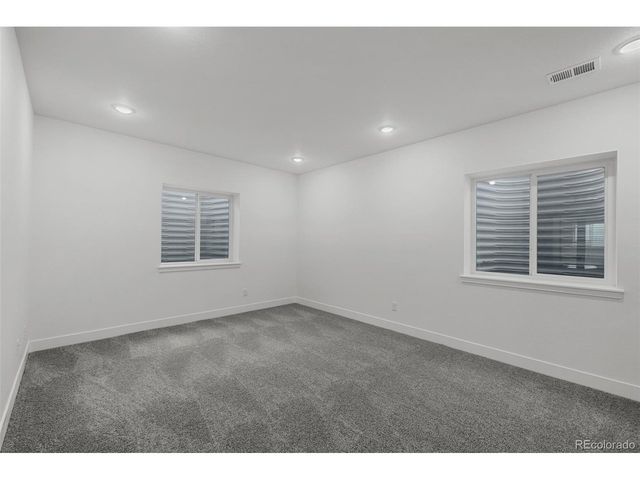 3807 Emerald Shore Cir, Loveland, CO 80538