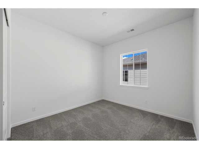 3807 Emerald Shore Cir, Loveland, CO 80538