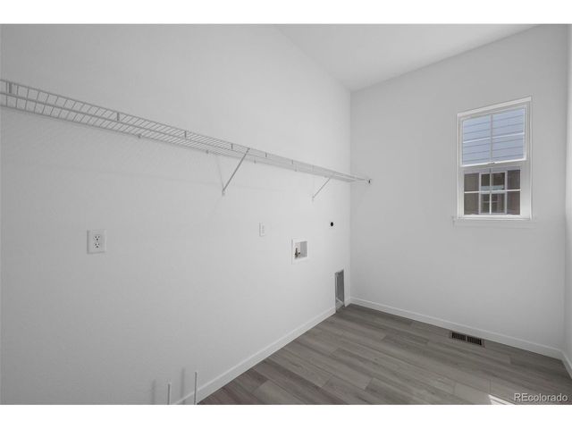 3807 Emerald Shore Cir, Loveland, CO 80538