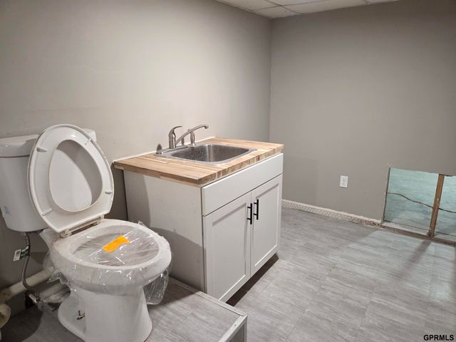 1555 E 1 Street, Fremont, NE 68028