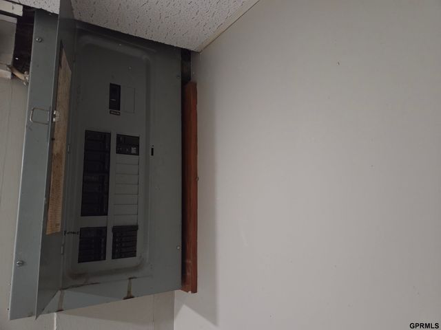 1555 E 1 Street, Fremont, NE 68028