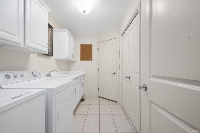 2210 Timberstone Drive, Elkhart, IN 46514