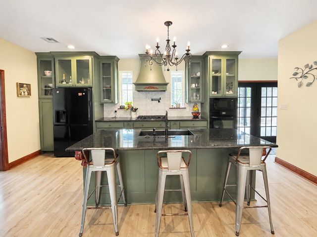 194 County Road 3551, Paradise, TX 76073