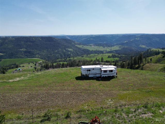 444 Vista View Drive, Lenore, ID 83541