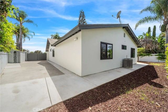 25981 Cordillera, Mission Viejo, CA 92691