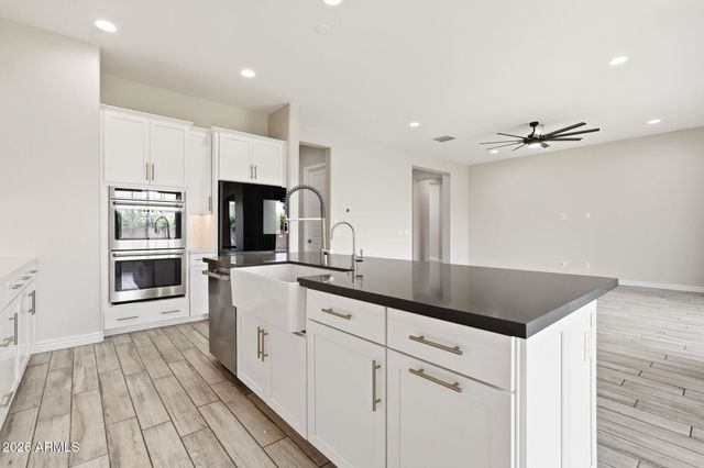 18814 E WALNUT Drive, Queen Creek, AZ 85142