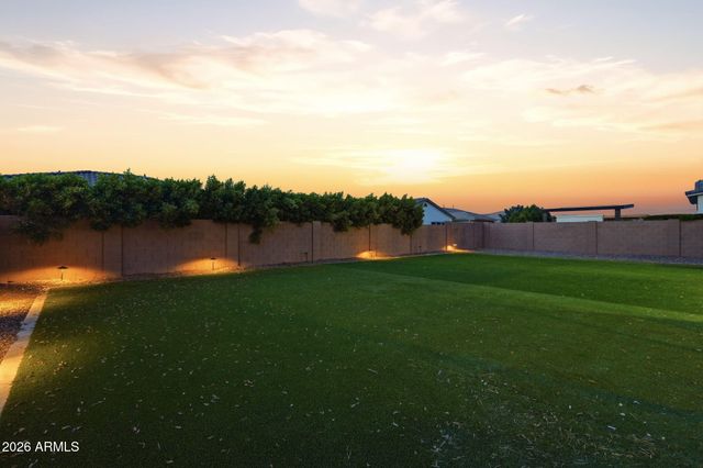 18814 E WALNUT Drive, Queen Creek, AZ 85142
