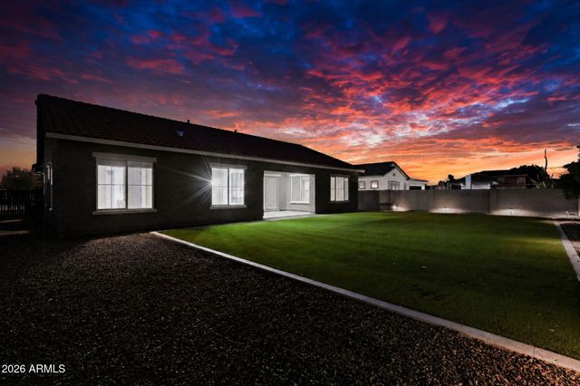 18814 E WALNUT Drive, Queen Creek, AZ 85142