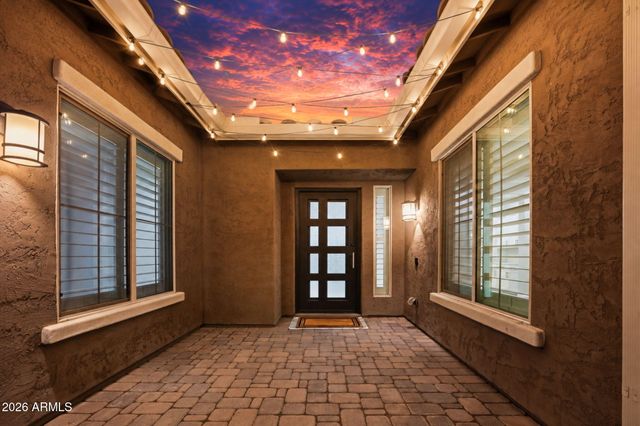 18814 E WALNUT Drive, Queen Creek, AZ 85142