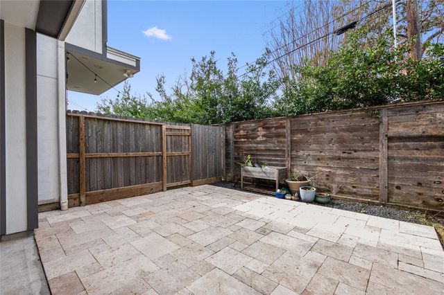 1745 Ojeman Point Lane, Houston, TX 77055