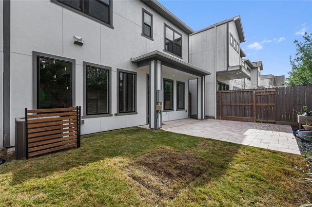 1745 Ojeman Point Lane, Houston, TX 77055