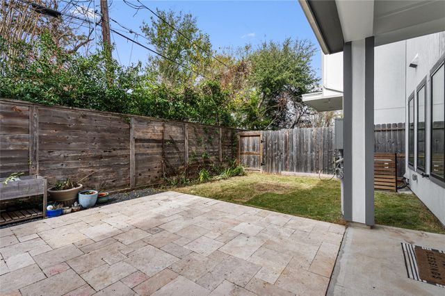 1745 Ojeman Point Lane, Houston, TX 77055