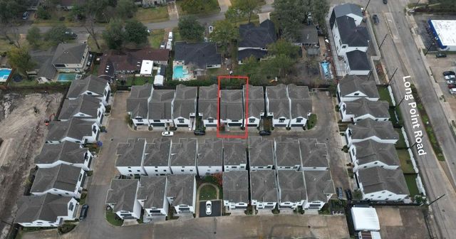 1745 Ojeman Point Lane, Houston, TX 77055