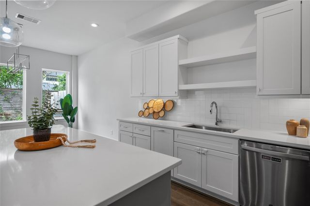 1745 Ojeman Point Lane, Houston, TX 77055