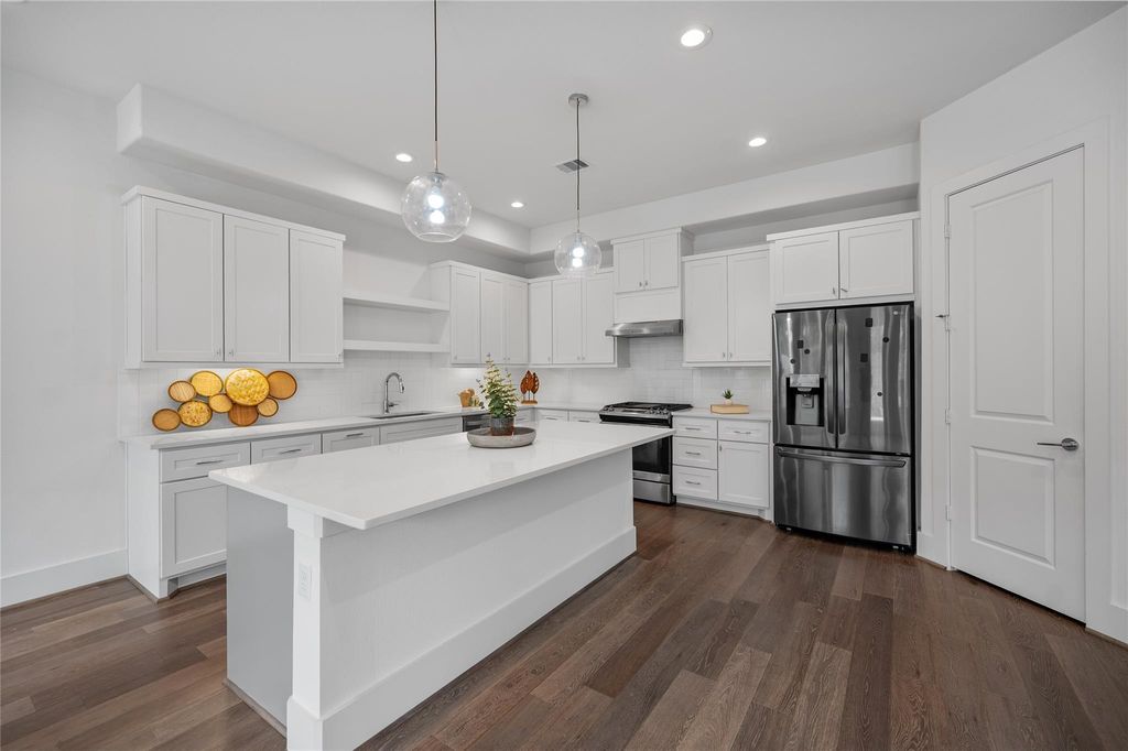 1745 Ojeman Point Lane, Houston, TX 77055