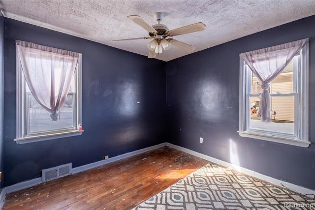 6449 Detroit Street, Mount Morris, MI 48458