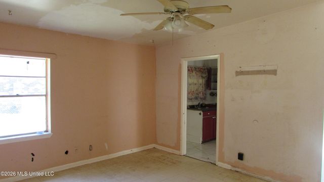 2009 North Street, Gulfport, MS 39507