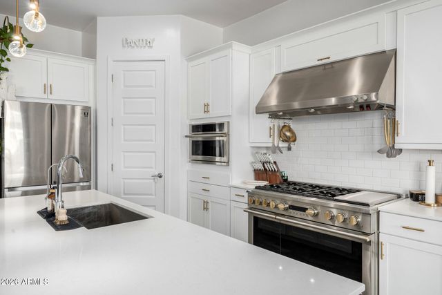 4020 W PIEDMONT Road, Laveen, AZ 85339