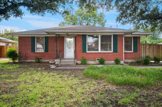 2952 Eric Lane, Farmers Branch, TX 75234