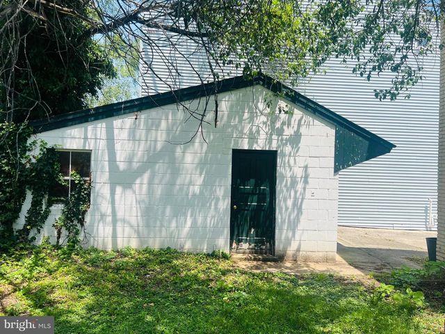 208 N WEST ST, Carlisle, PA 17013