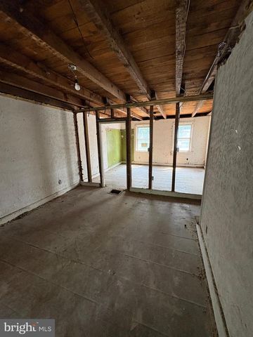 208 N WEST ST, Carlisle, PA 17013