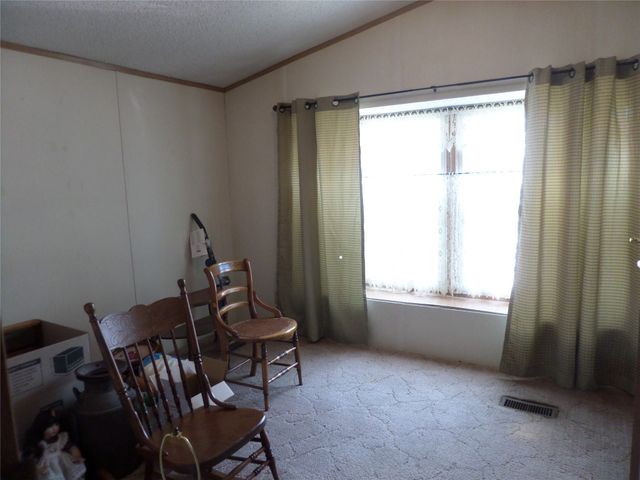 8208 CLOVERIDGE Drive, Erie, PA 16509