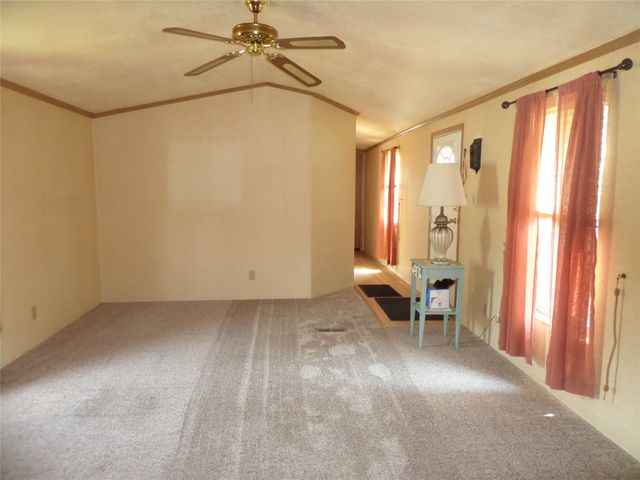 8208 CLOVERIDGE Drive, Erie, PA 16509