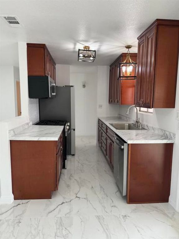 566 Mulgrew Street, El Cajon, CA 92019