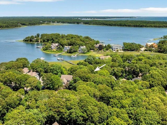 17 Sand Dollar Lane, Mashpee, MA 02649
